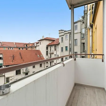 Premium With Balcony - Hospital Besta * Mailand